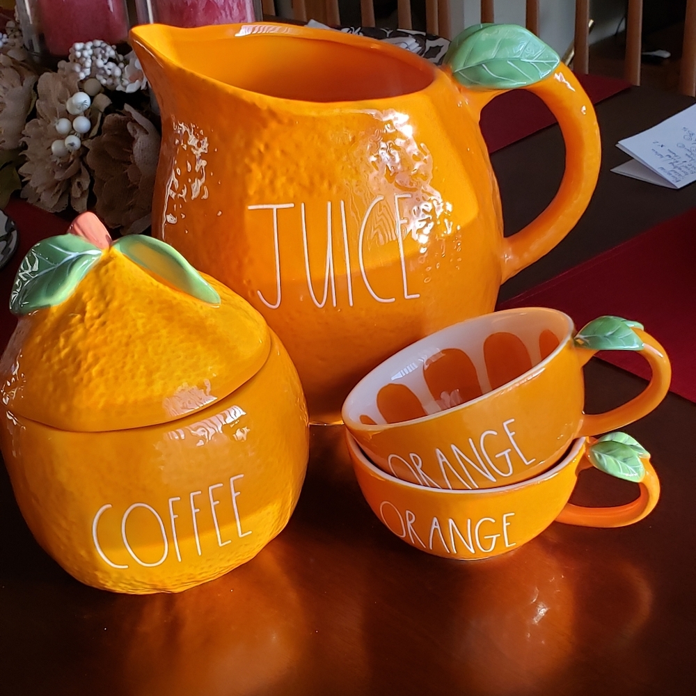 BNWT Rae Dunn **VHTF * orange juice pitcher set